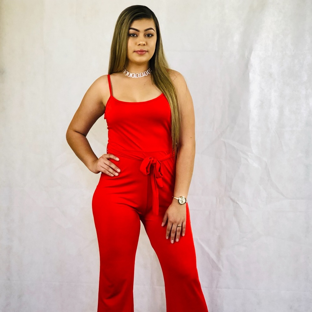 Red pants romper - Picture 2 of 2